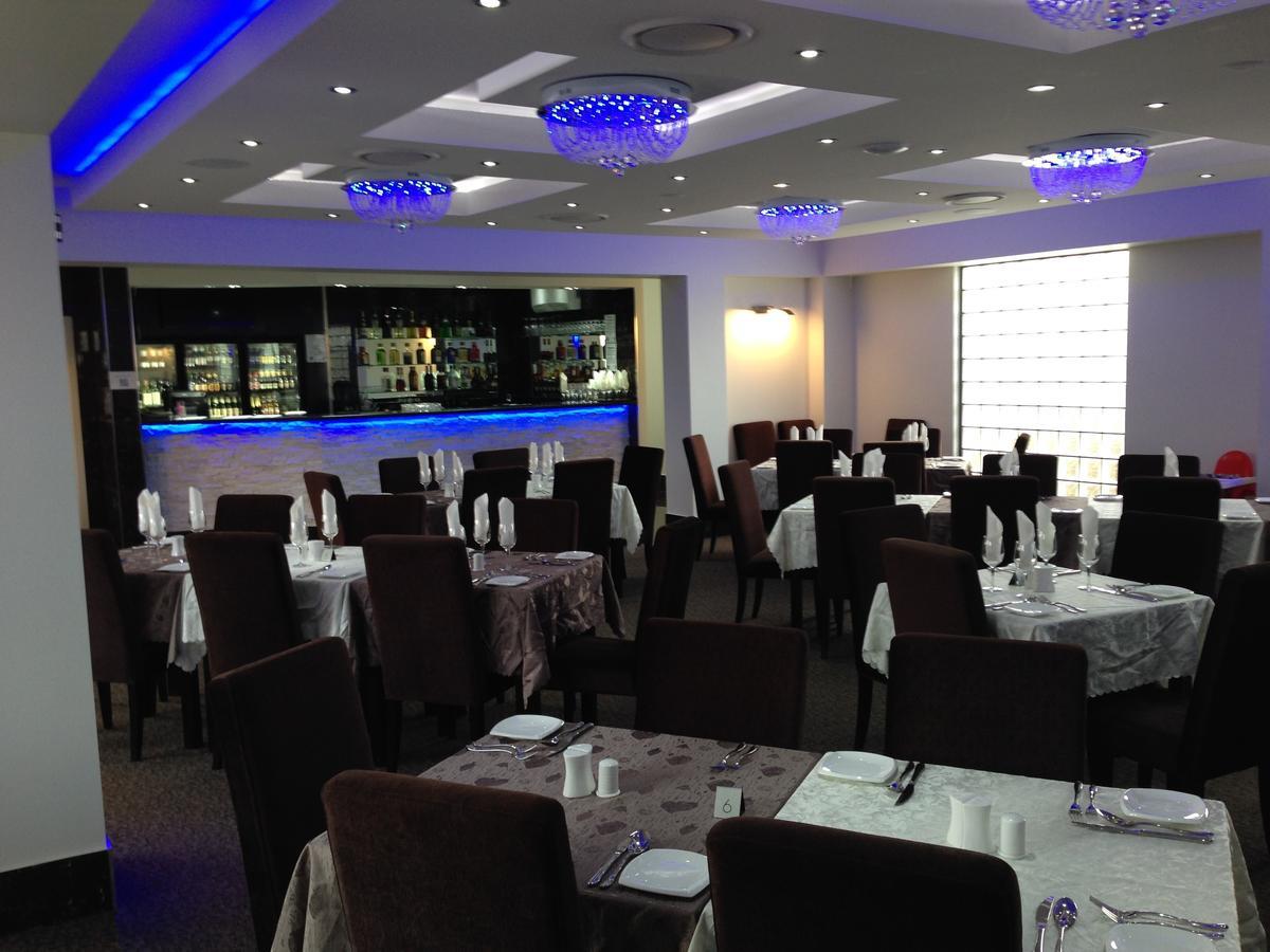 Western Downs Motor Inn Miles Екстериор снимка